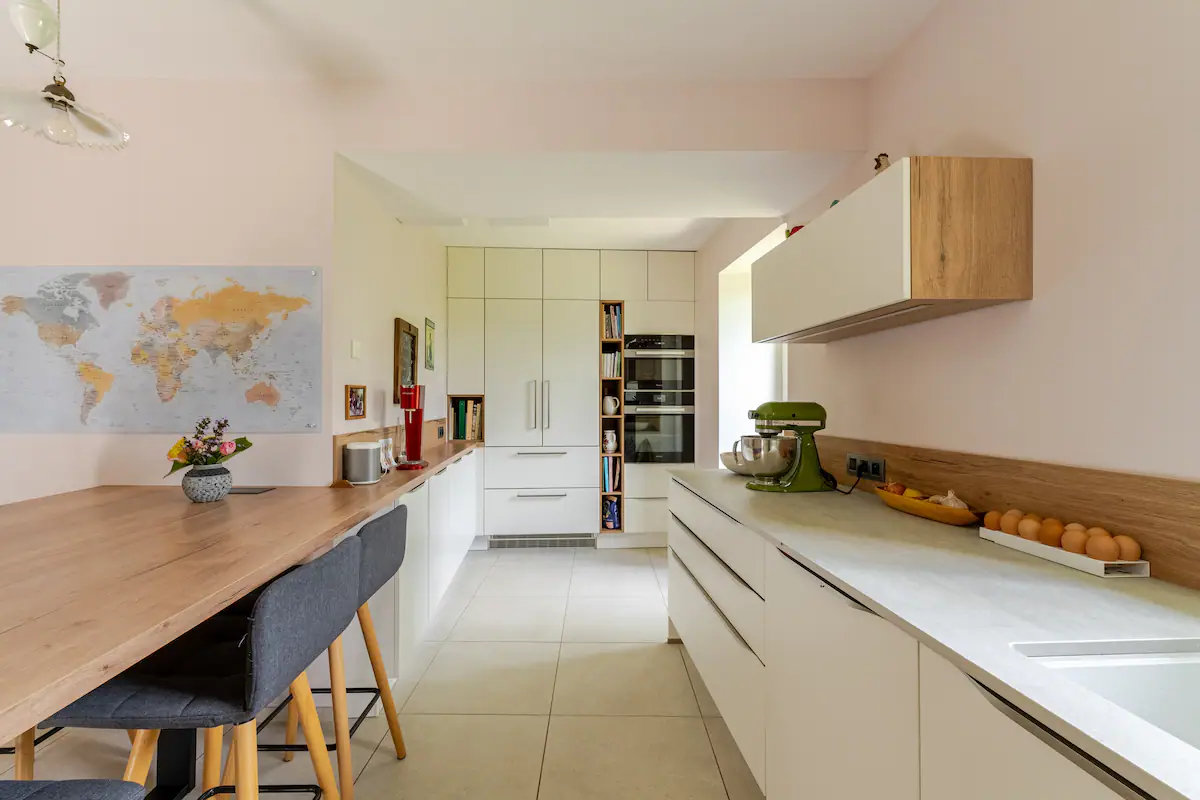 The dining nook for quiet breakfasts